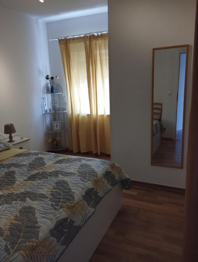 Apartmani Lucica イェゼラ エクステリア 写真