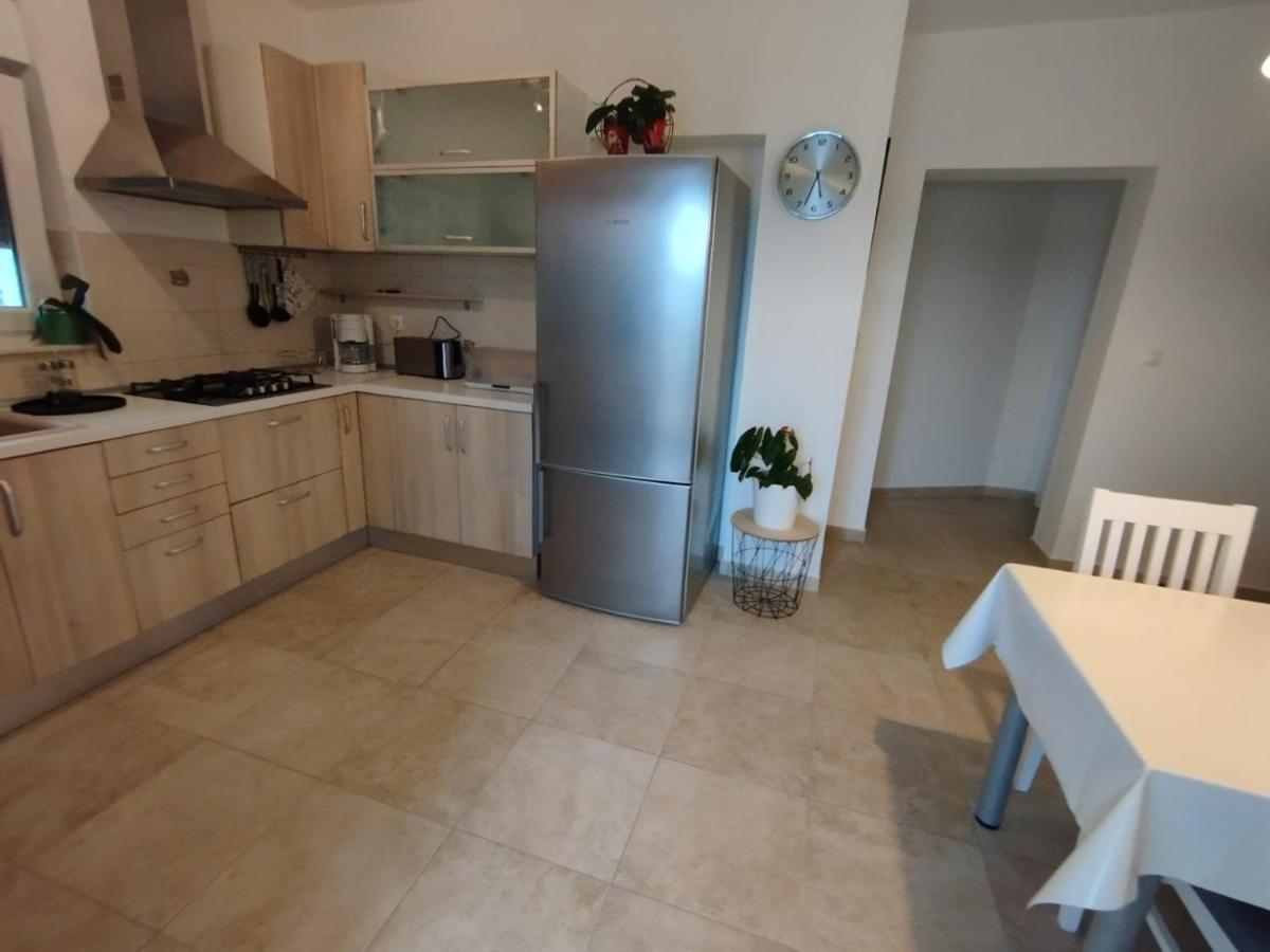 Apartmani Lucica イェゼラ エクステリア 写真