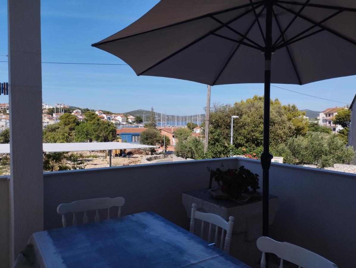 Apartmani Lucica イェゼラ エクステリア 写真