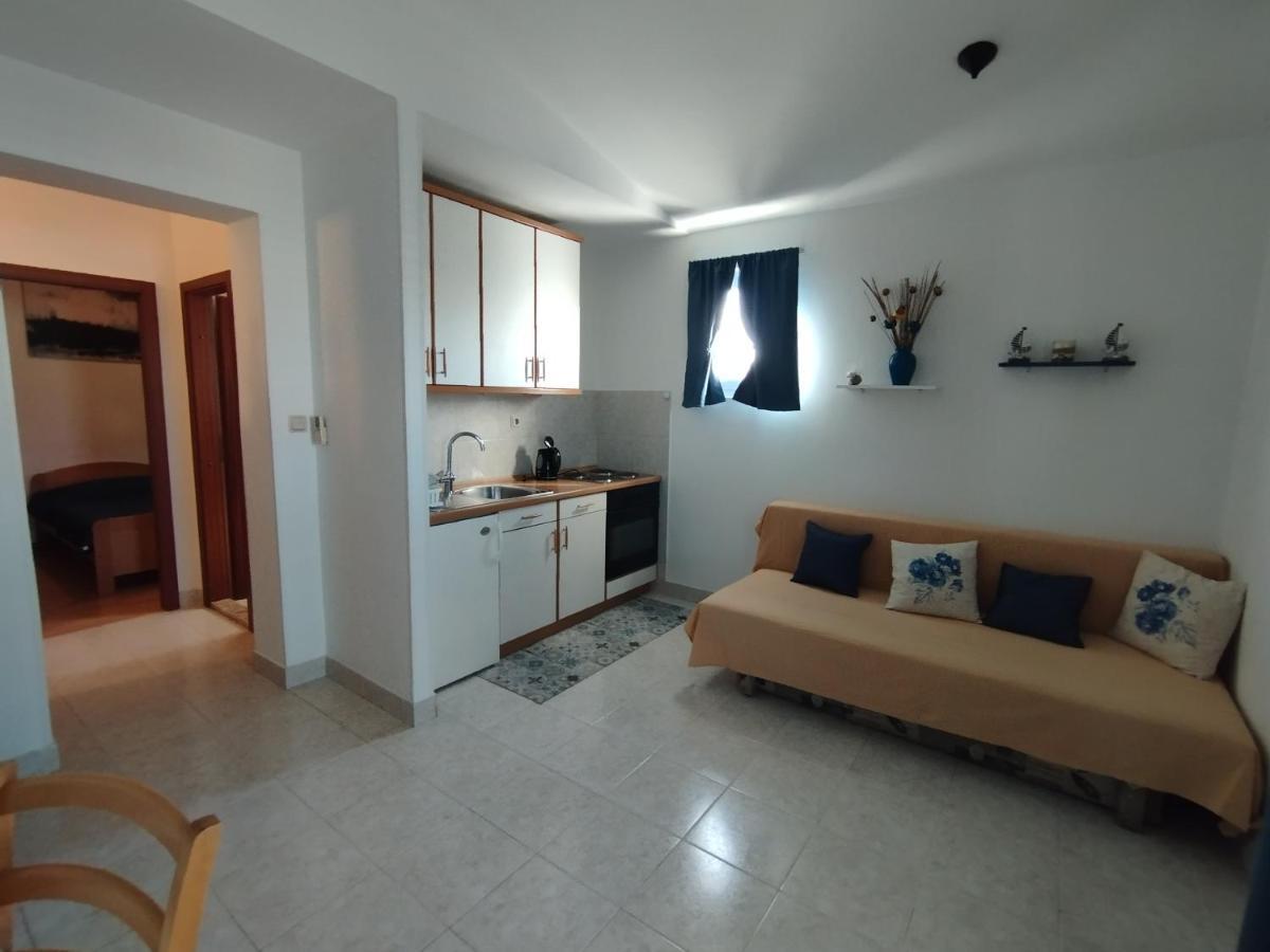 Apartmani Lucica イェゼラ エクステリア 写真